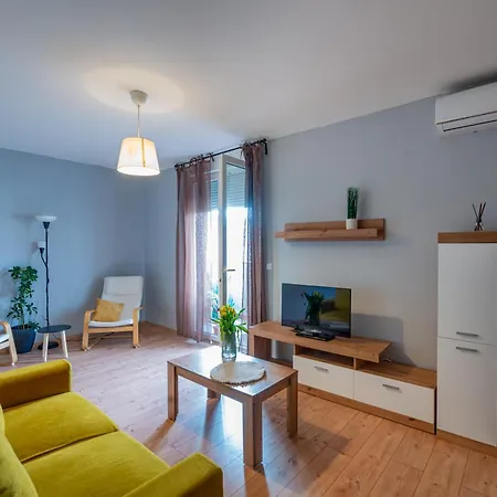 Apartment Mikka Pula